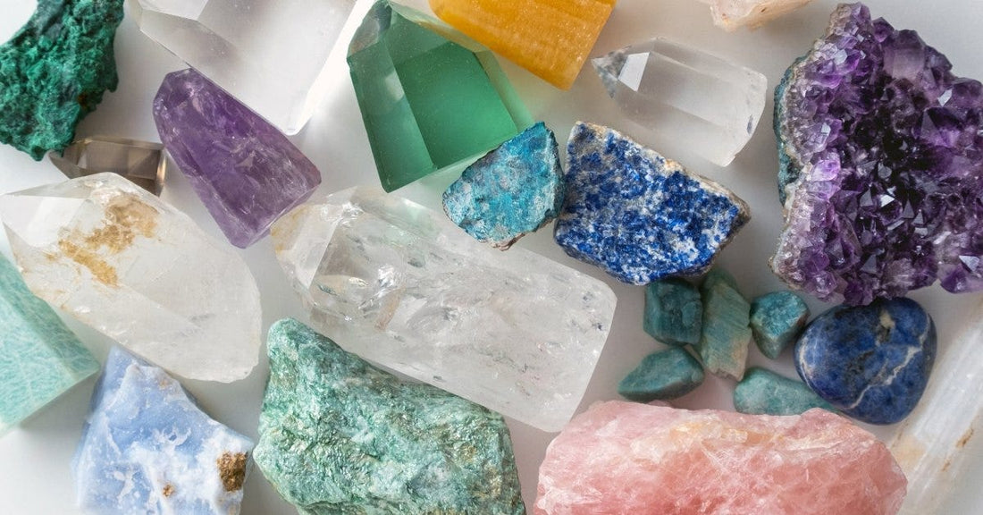 Various rocks gemstones – Kingsley North