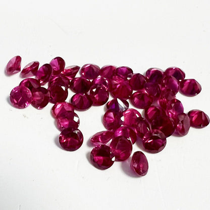 RED ROUND Cubic Zirconia