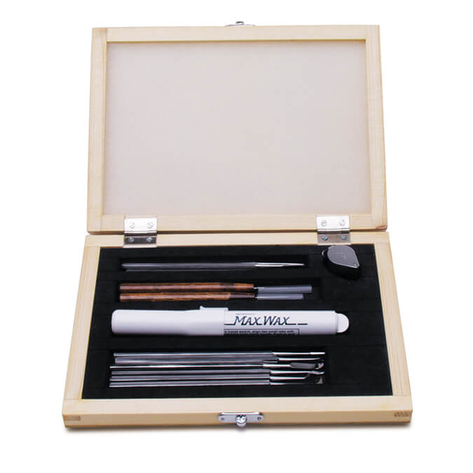 DELUXE WAX CARVING SET