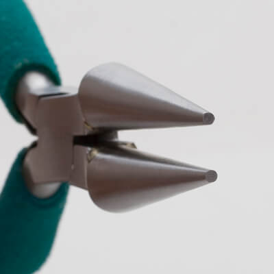 LARGE TAPERED ROUND PLIERS