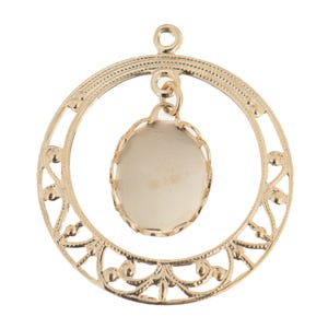Dangle Style Pendant