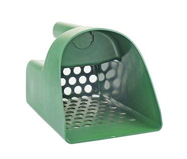 GREEN HAND HELD PLASTIC SAND SCOOP